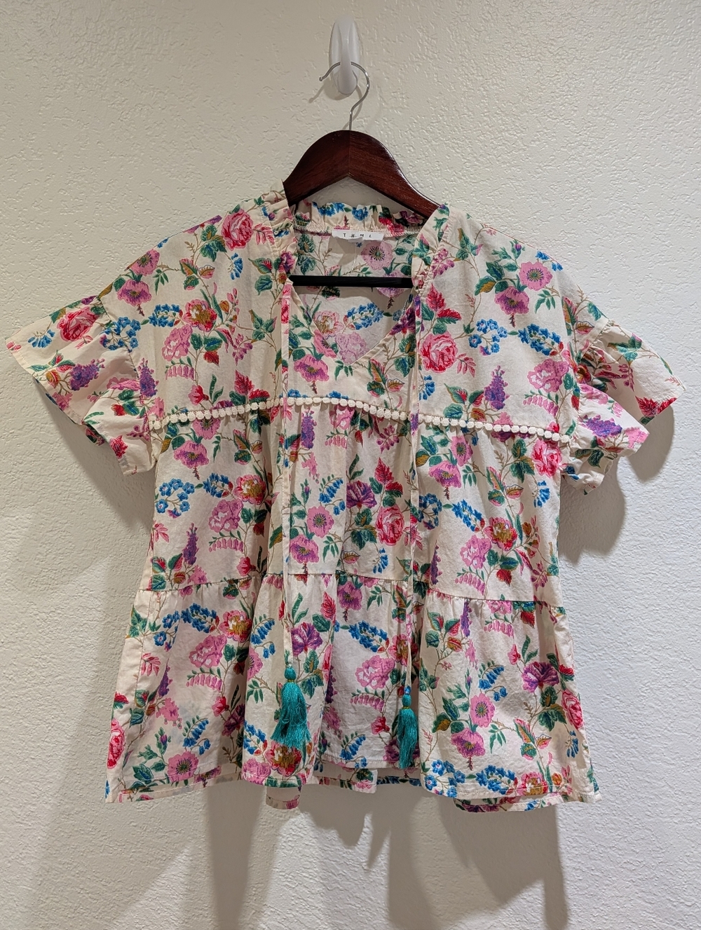 NWOT THML Anthropologie Floral Print Tiered Tassel Tie Top Blouse Short Sleeve